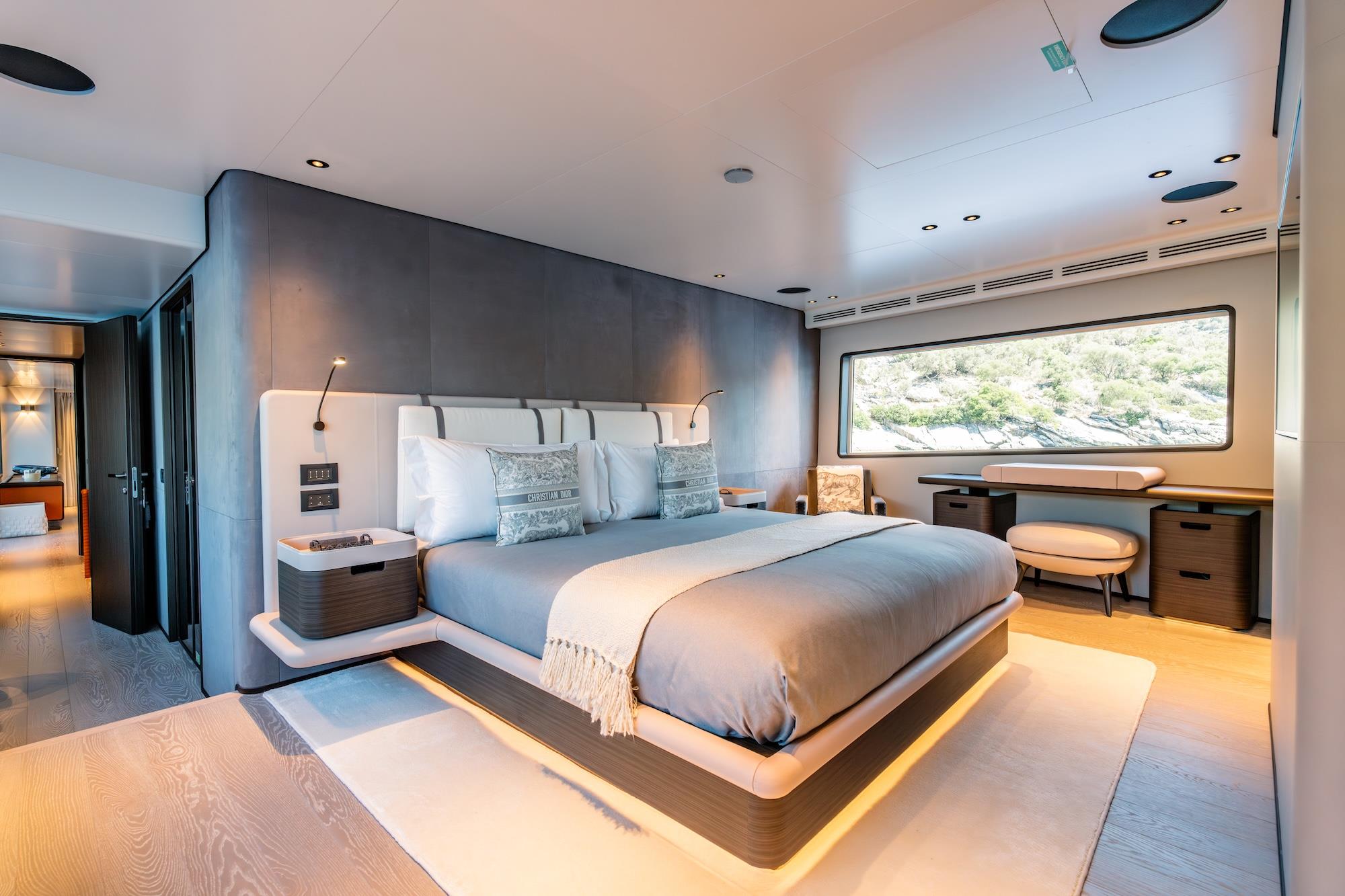 2024 CUSTOM LINE NAVETTA 30 